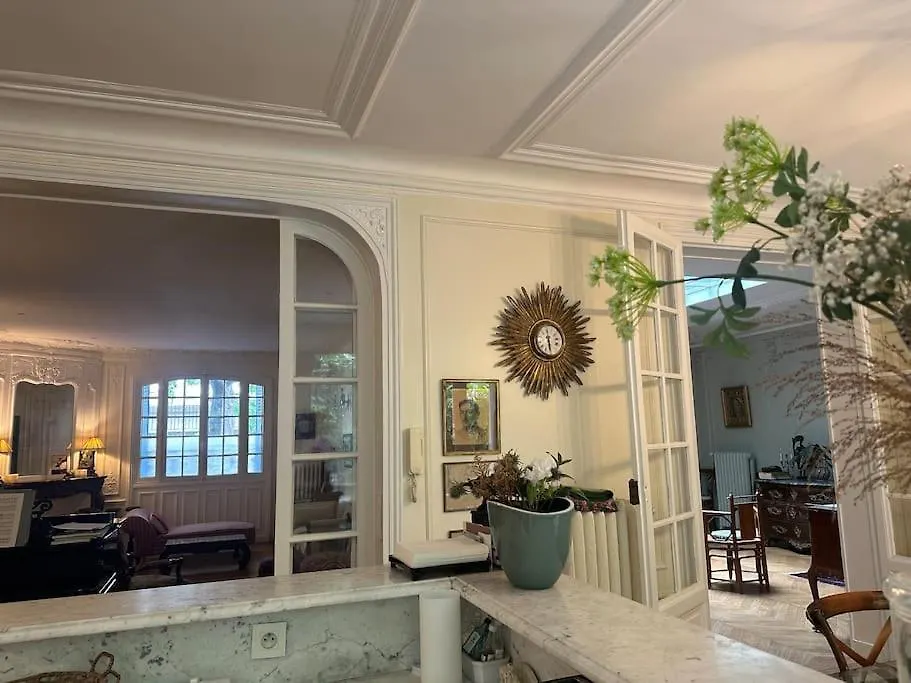 Villa Maison Avec Jardin, Paris Centre, 5 Chambres