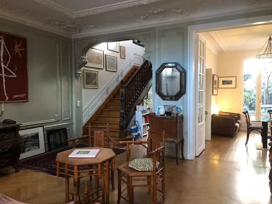 Maison Avec Jardin, Paris Centre, 5 Chambres France