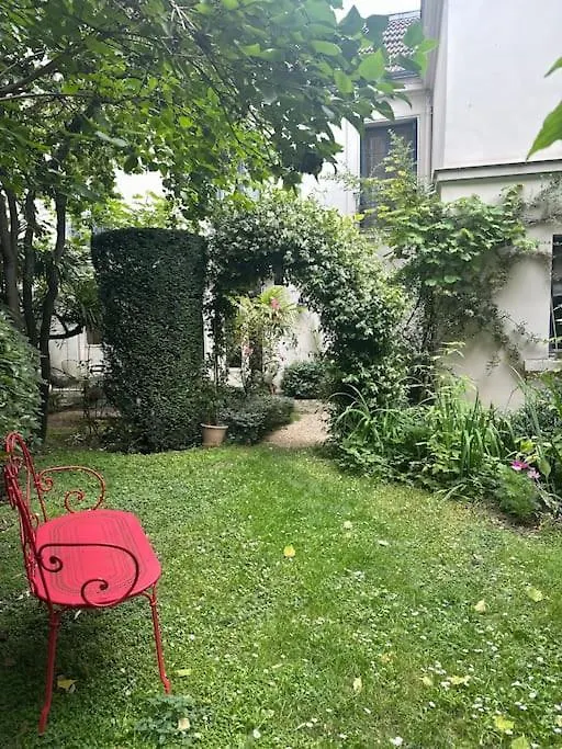 Maison Avec Jardin, Paris Centre, 5 Chambres 0*,  France