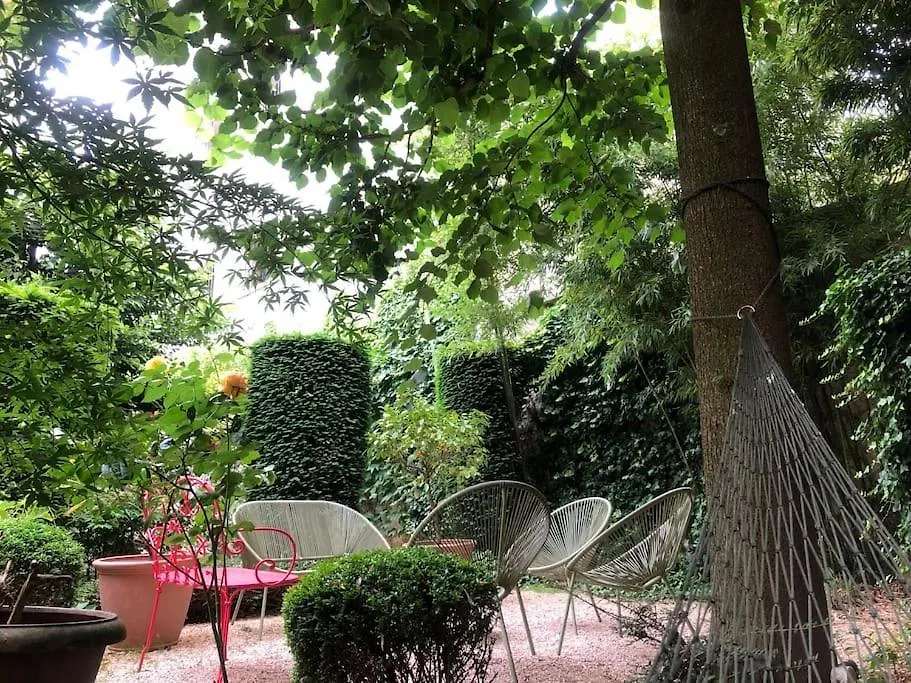 Villa Maison Avec Jardin, Paris Centre, 5 Chambres