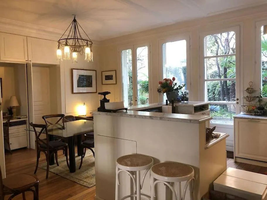 Maison Avec Jardin, Paris Centre, 5 Chambres Villa