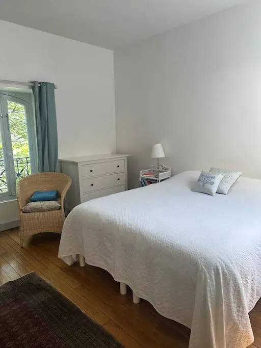 Βίλα Maison Avec Jardin, Paris Centre, 5 Chambres